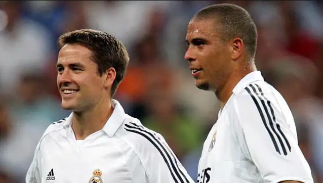 他是每个教 他是每个教